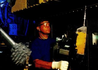 TRABAJADOR INDUSTRIA (12)